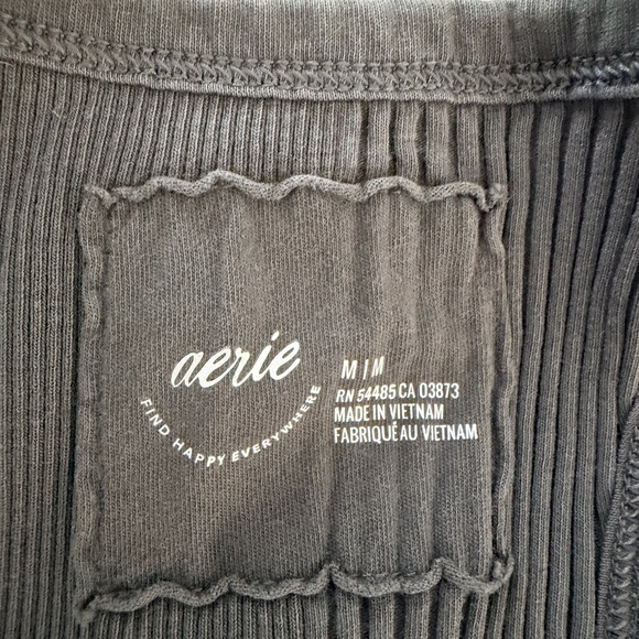 Aerie/ American Eagle Sleeveless Ribbed Tank Tops Sz Med- Lot of 4 - Picture 3 of 3